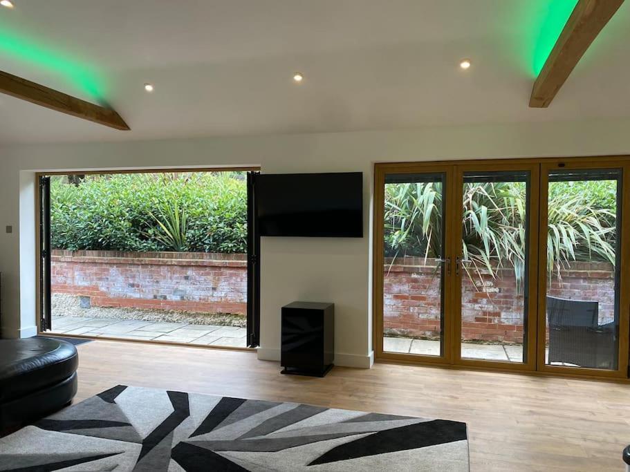 Ferienwohnung Stansted Airport Luxury Annexe With Parking. Birchanger Exterior foto